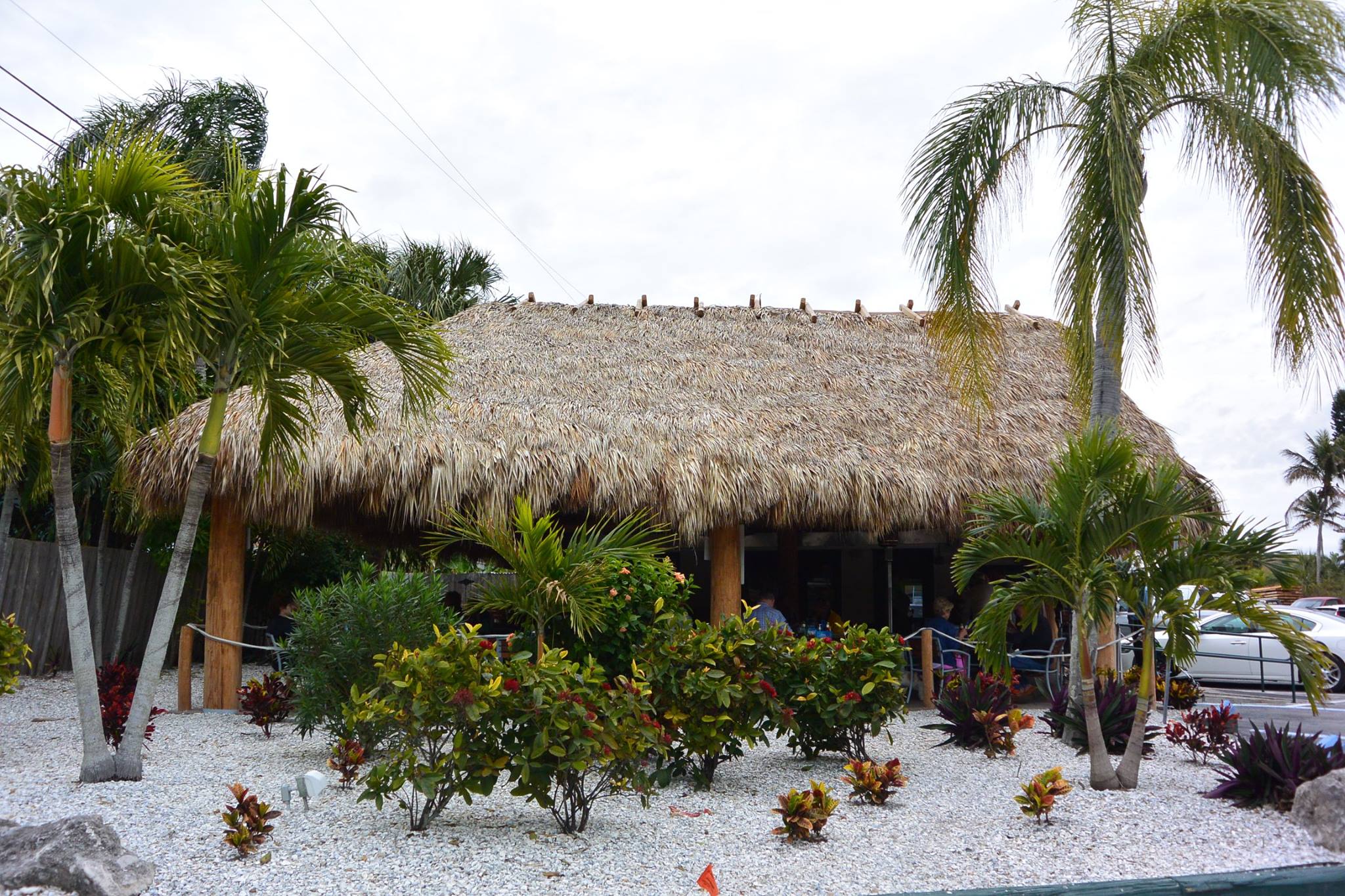 Siesta key,Turtle Beach Pub, Turtle Beach, Pub, Beach, Eat on the beach, beach diner, waterfront dining, dining, waterfront, dinner, lunch, realtor, realty, places to eat near me
