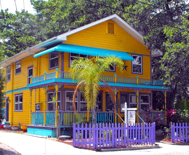 Village of the arts, art, things to see, attraction, small business, family operated, Realtor, Realty, Manatee County, Manatee, Sarasota County, Sarasota, Bradenton, Bella Sole, The Inlets, Inlets, Belle Sole, Bella Solay, Harbour Walk, Harber Walk, River Pointe, River Point, Tidewater, Tydewater, Reelty, Reeltor